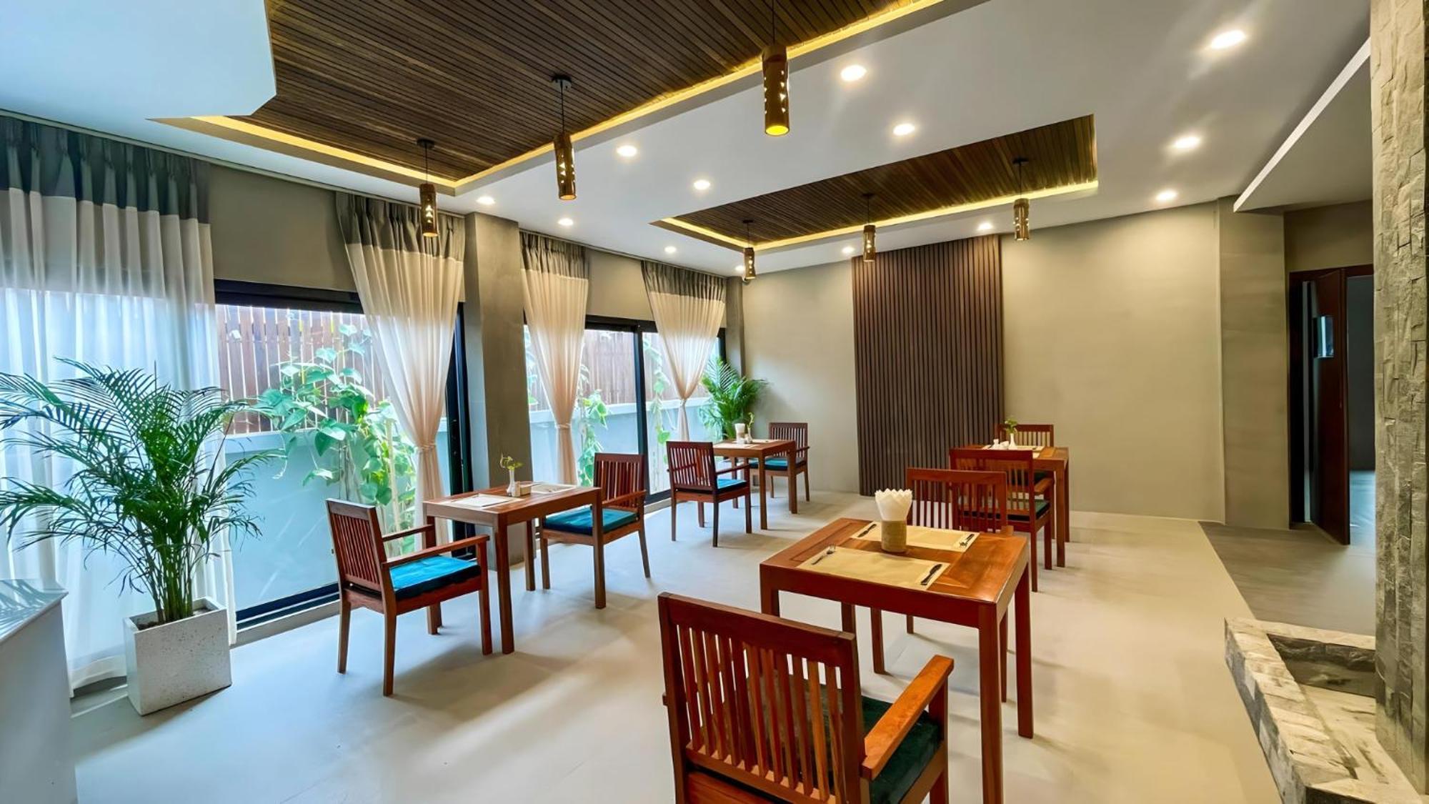 The Luxury Hotel 4*